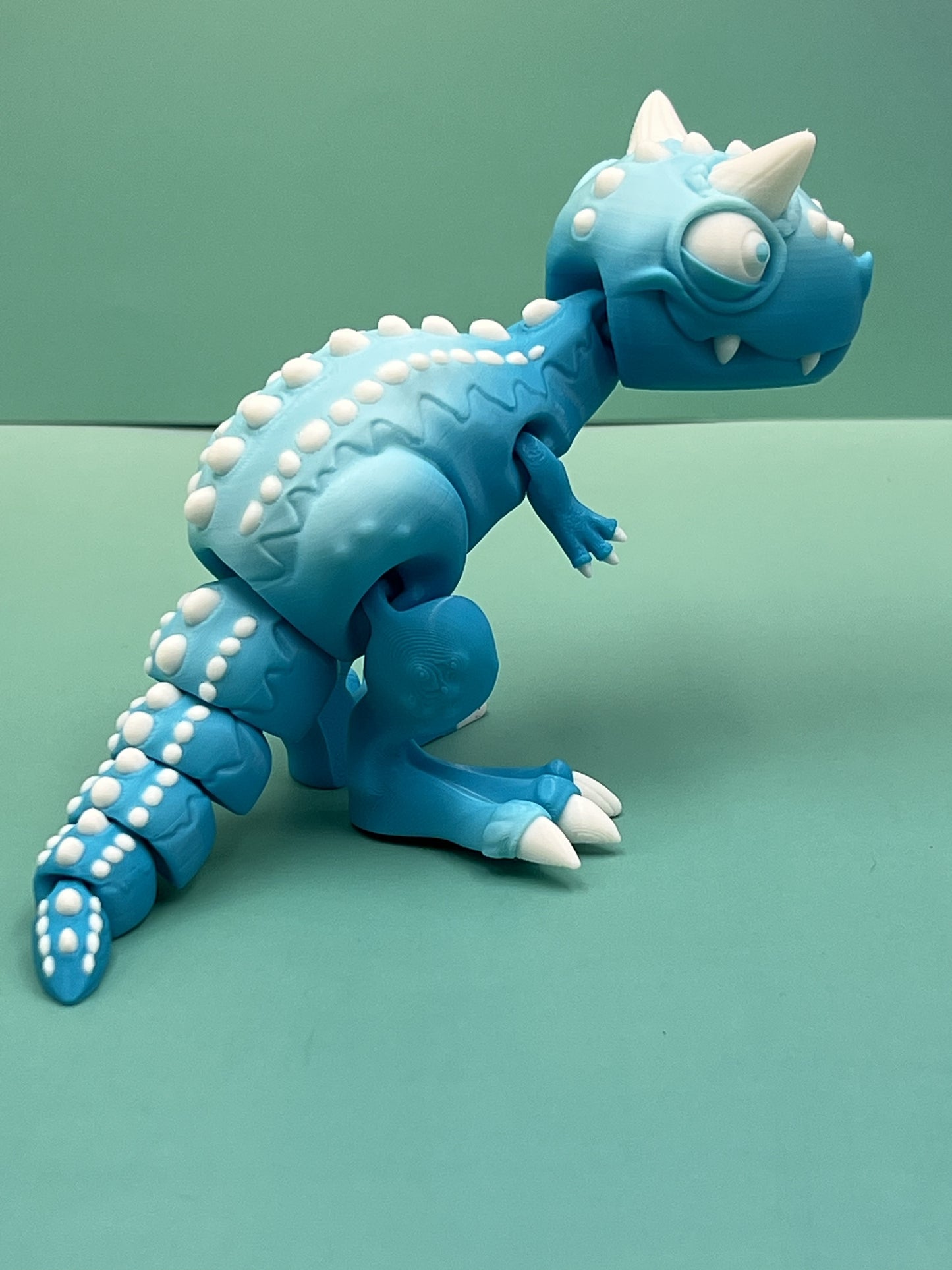 Carnosaurs Figurine – Blue with White Accents