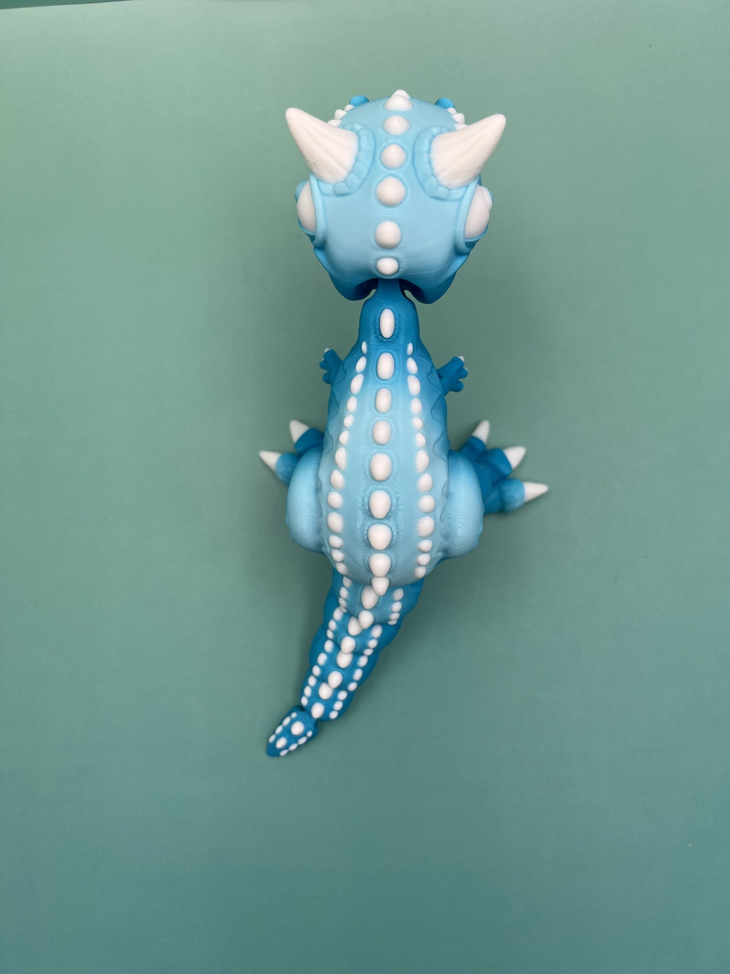 Carnosaurs Figurine – Blue with White Accents