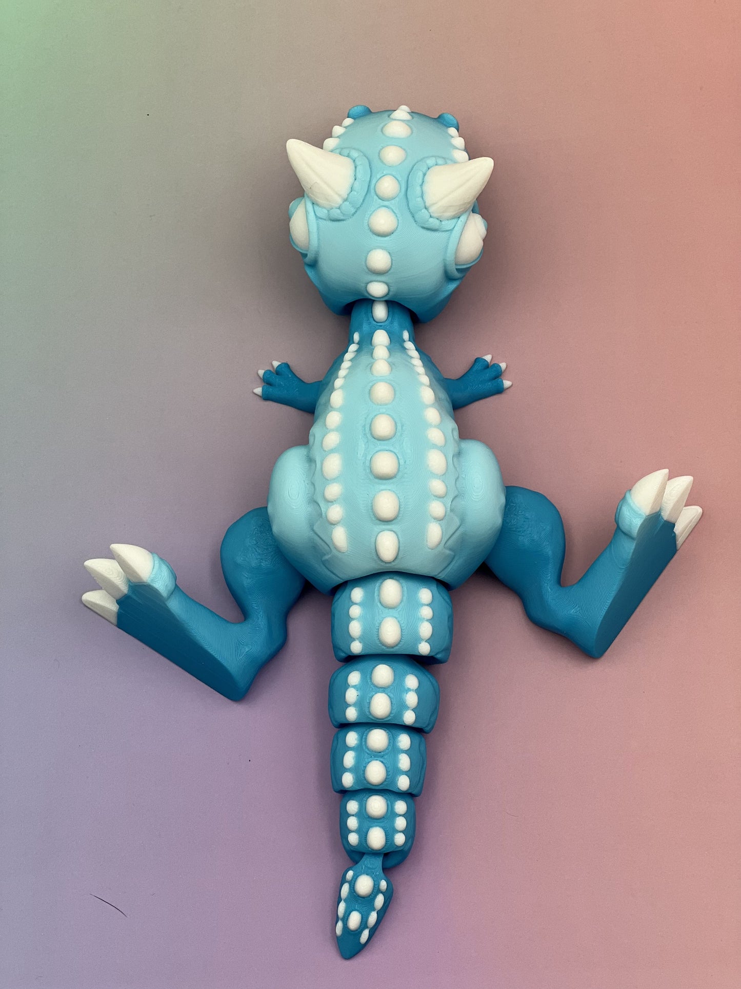 Carnosaurs Figurine – Blue with White Accents