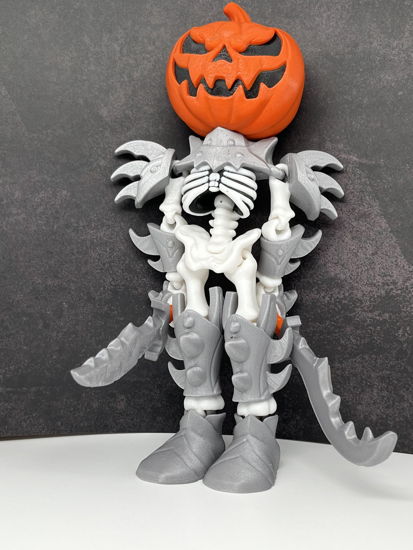 Pumpkin Knight – Armored Skeleton Figurine (Fantasticraft3D)