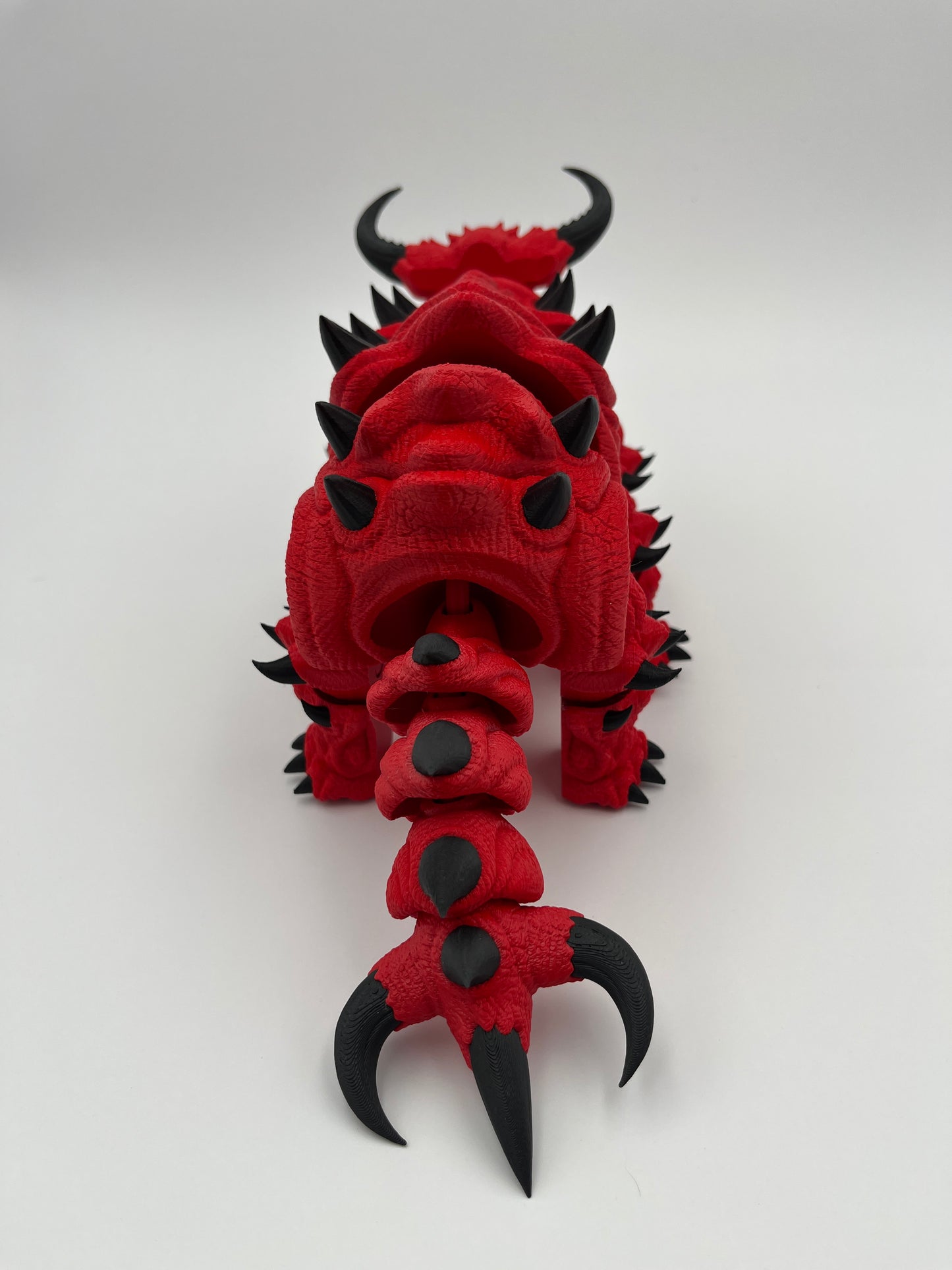 USHI – Articulated Creature Figurine (Designer: Pipe Cox)
