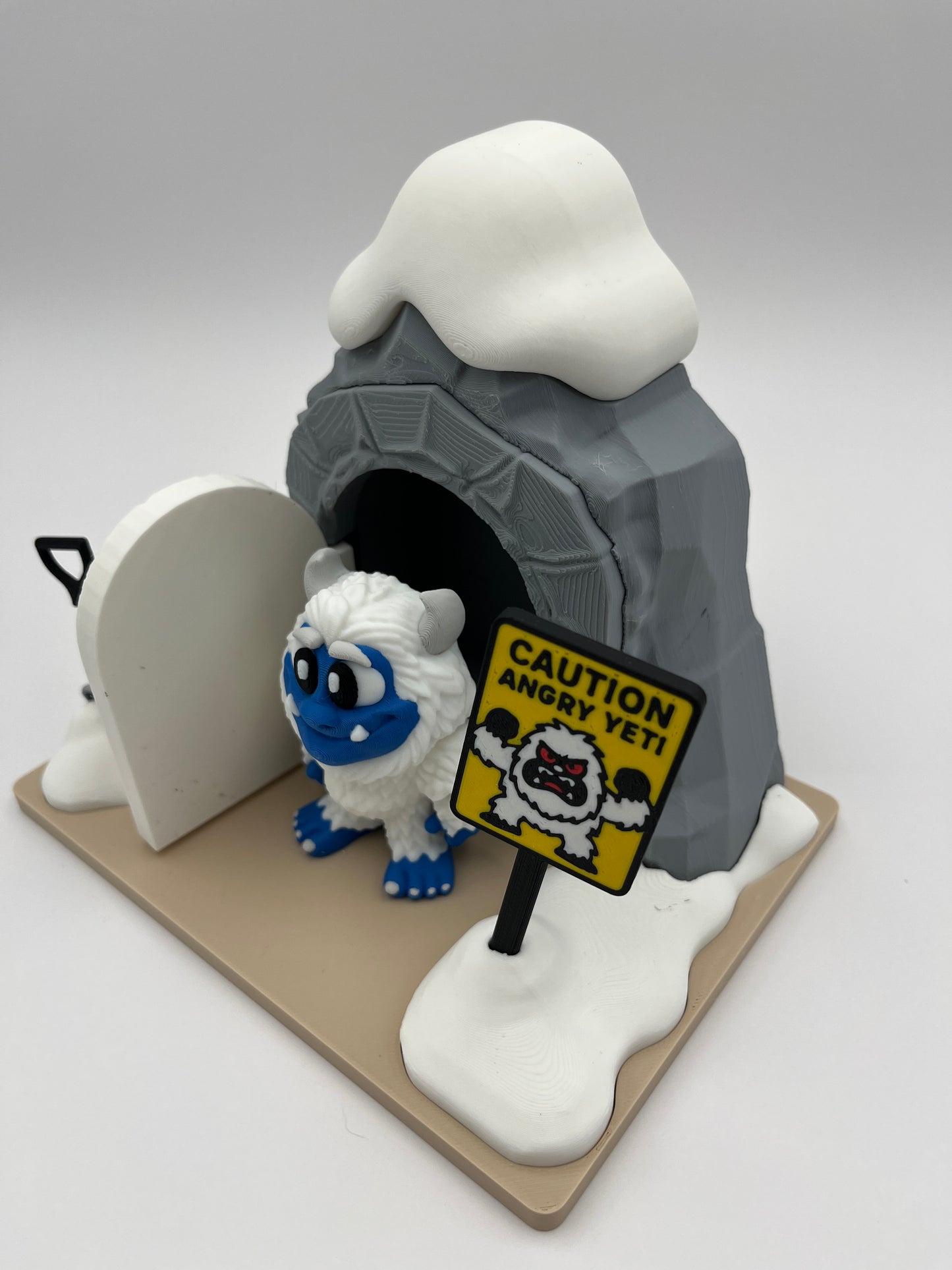 Snowy Yeti Cave Diorama with Two Yetis – 3D_Flexi_Forge