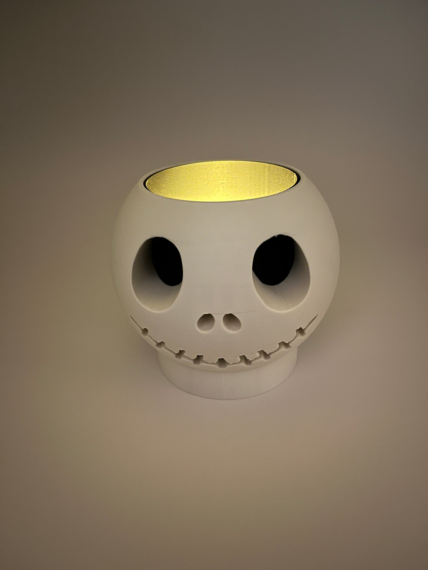 Cartoon Skull Light-Up Candy Bowl – Halloween Decor