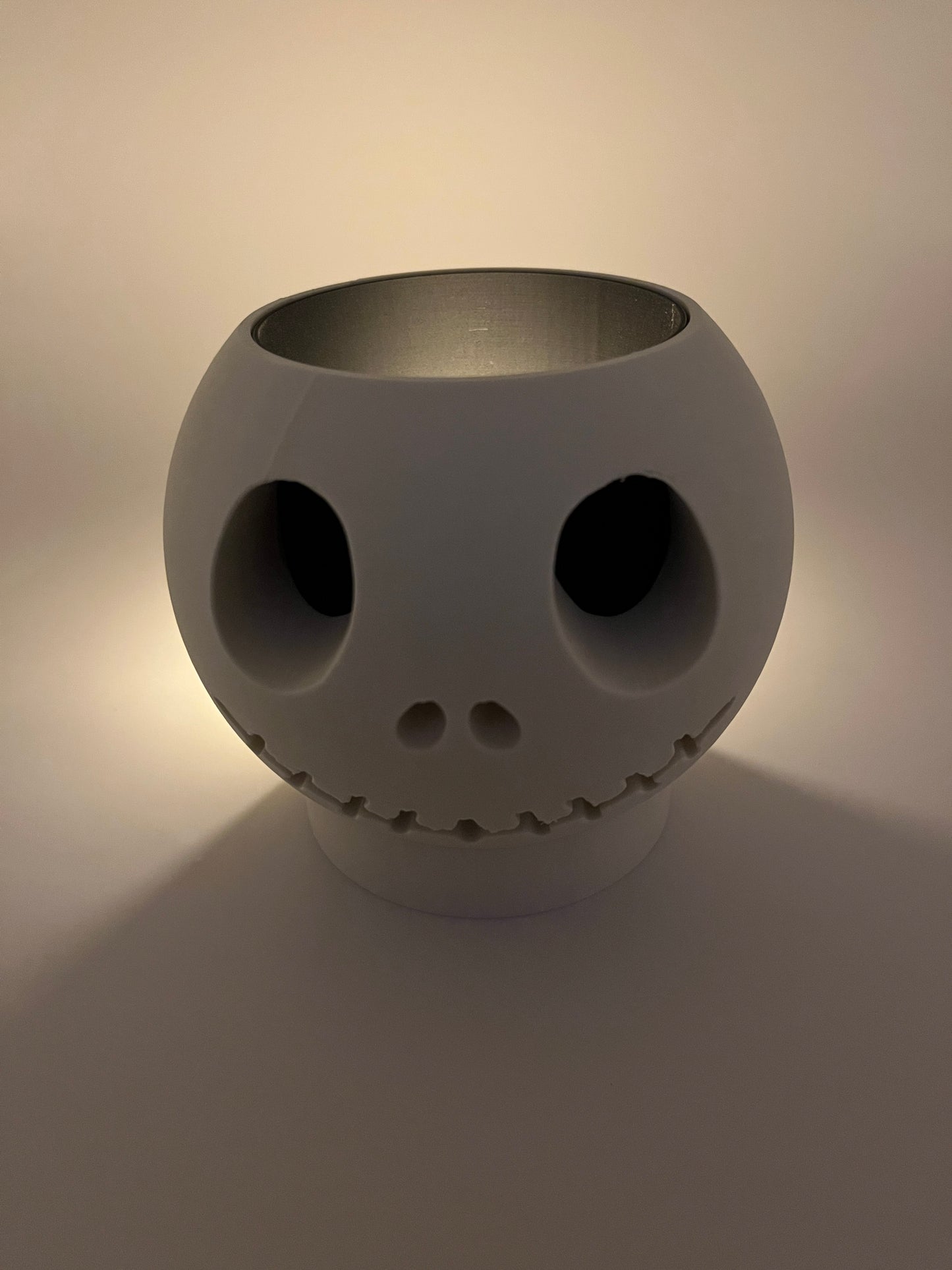 Cartoon Skull Light-Up Candy Bowl – Halloween Decor