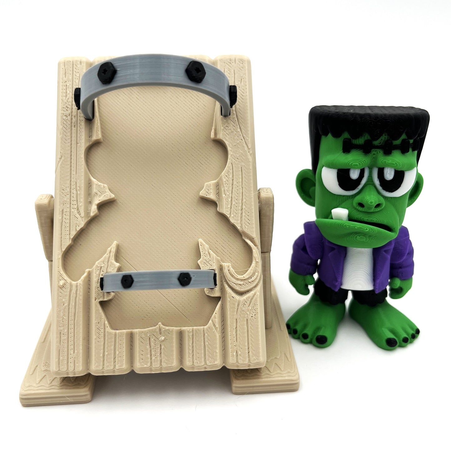 Cute Frankenstein with Lab Table Diorama – Creepy-Cute Desk Display