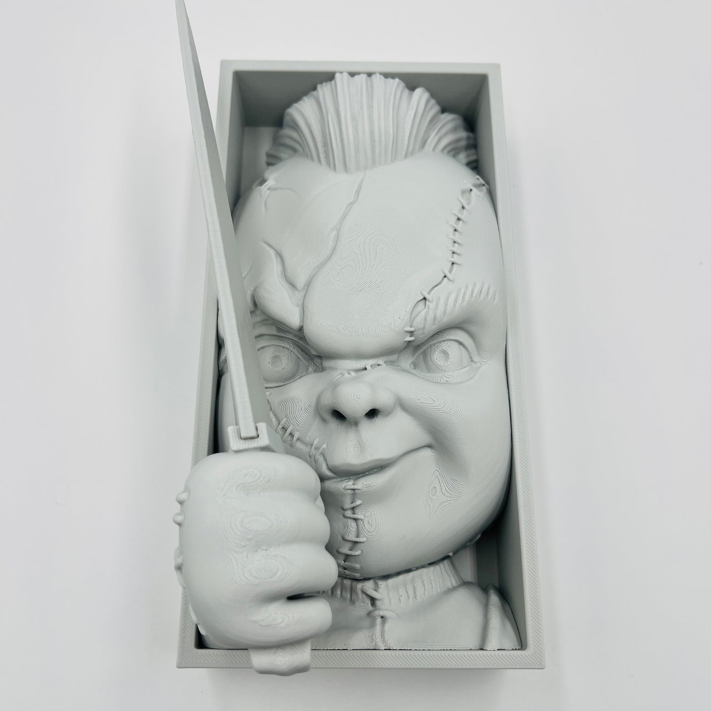 Chucky “Knife Peek” Book Nook – Fan Art