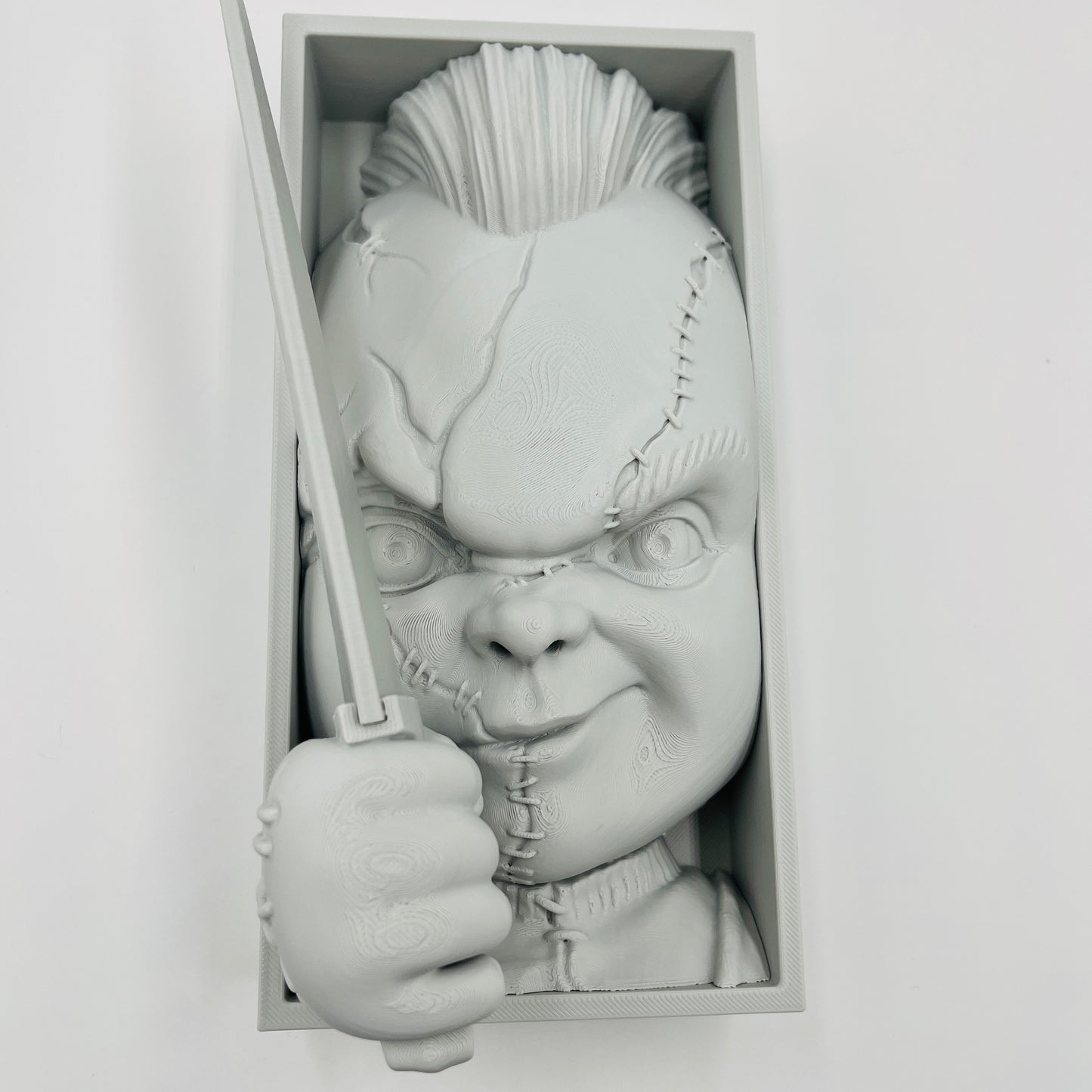 Chucky “Knife Peek” Book Nook – Fan Art