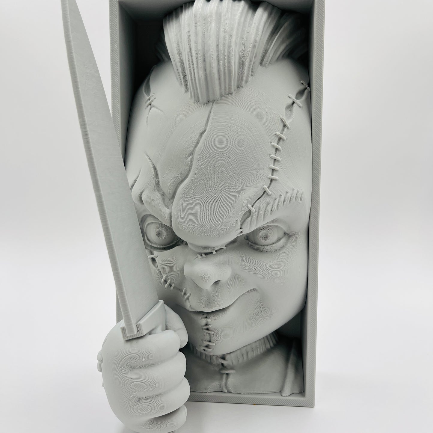 Chucky “Knife Peek” Book Nook – Fan Art
