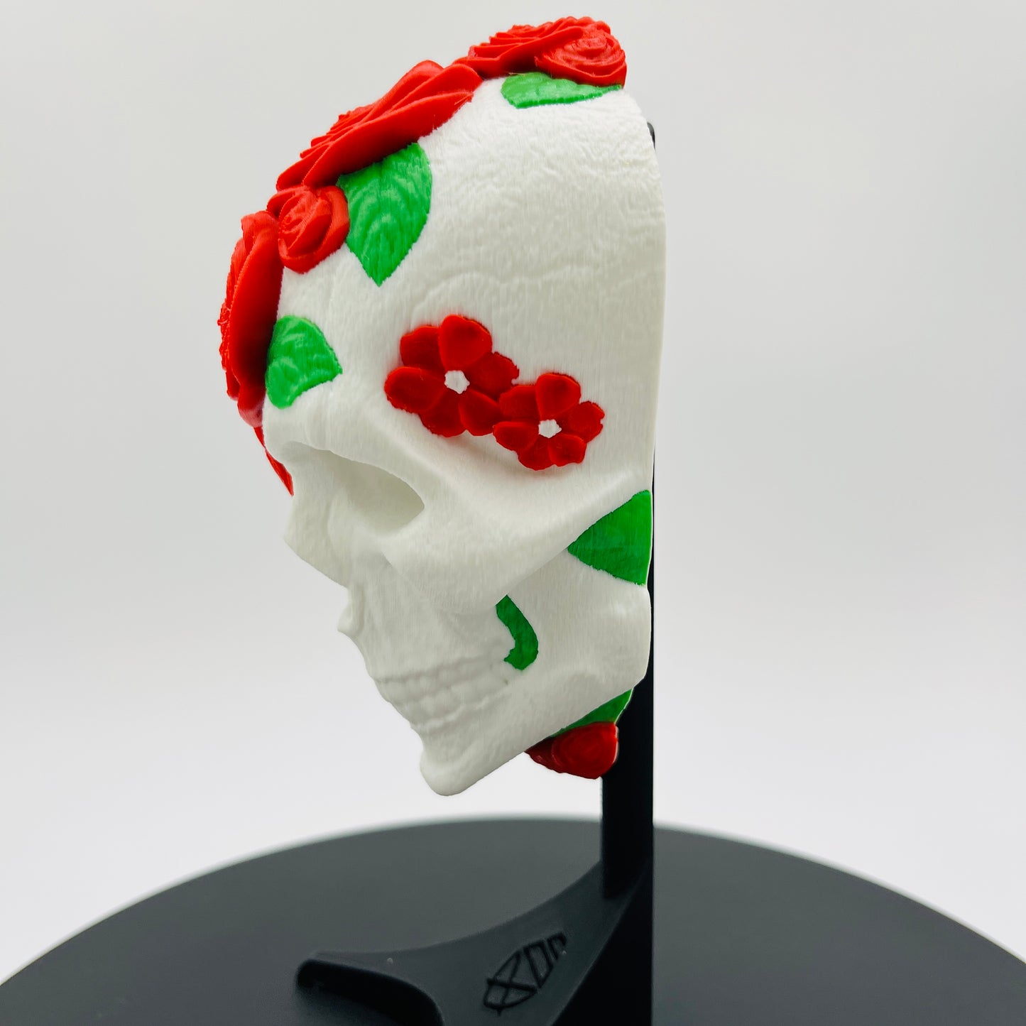 Rose-Embellished Skull – Wall Art or Table Display (Hardware Included)