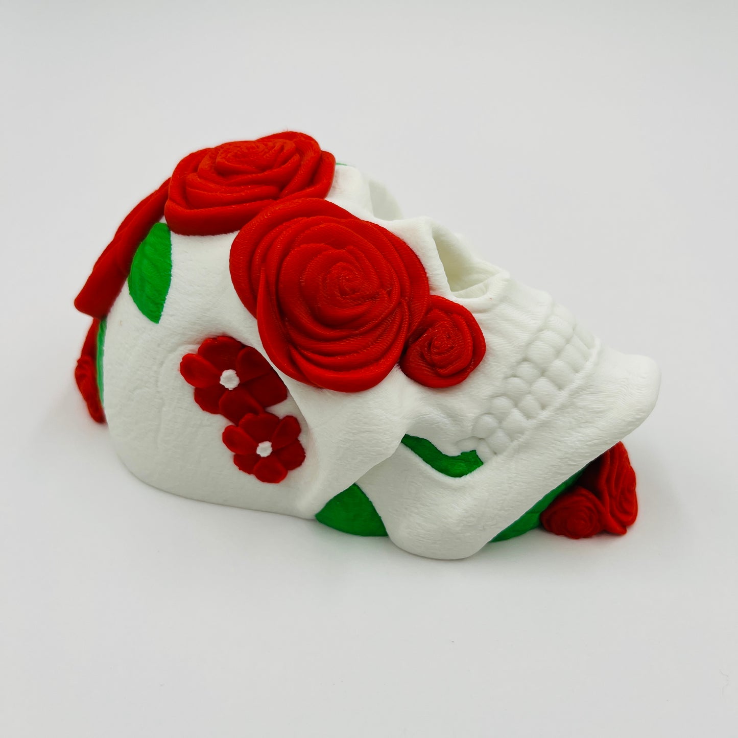 Rose-Embellished Skull – Wall Art or Table Display (Hardware Included)