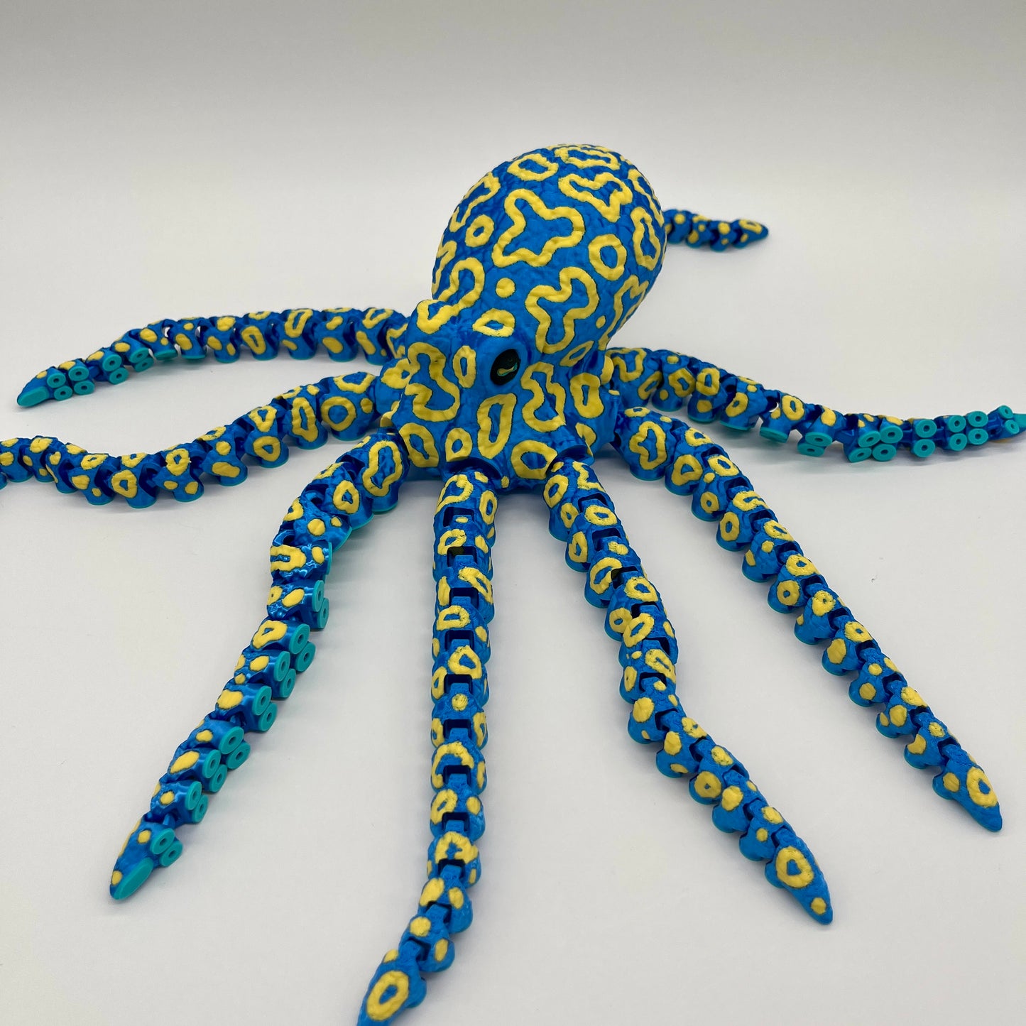 Blue & Yellow Ringed Octopus (Poseable) Figurine