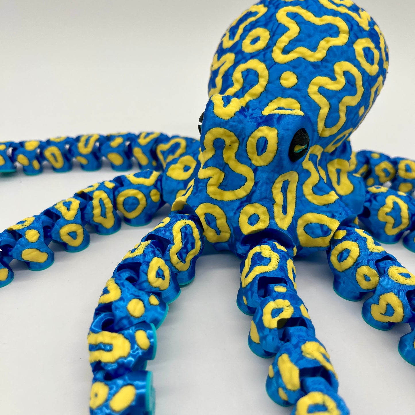 Blue & Yellow Ringed Octopus (Poseable) Figurine