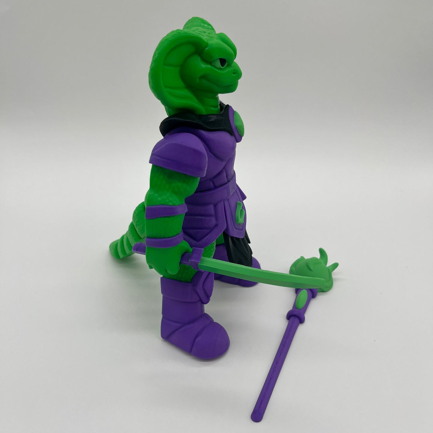 Cobra Sorcerer – Armored Serpent Mage Figurine