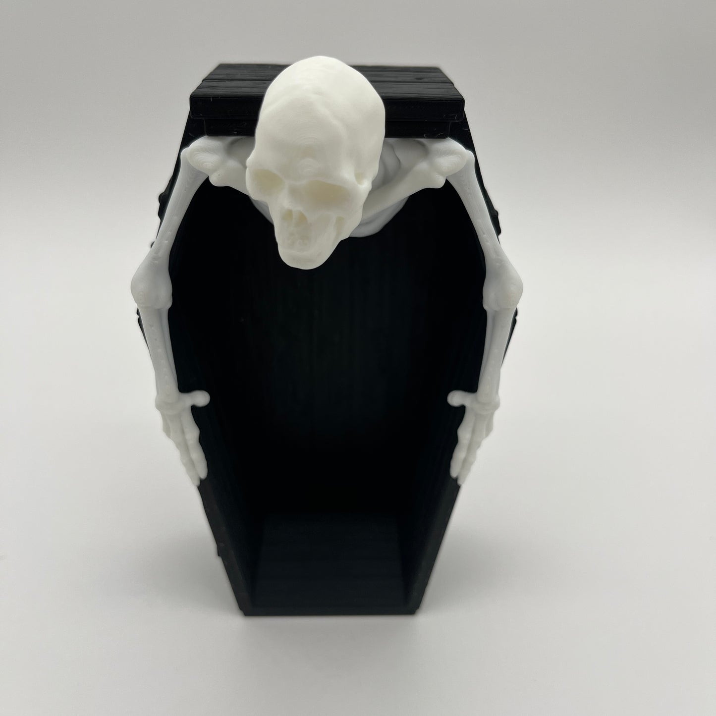 DeathTub Candy Holder – Halloween Skeleton Coffin Décor