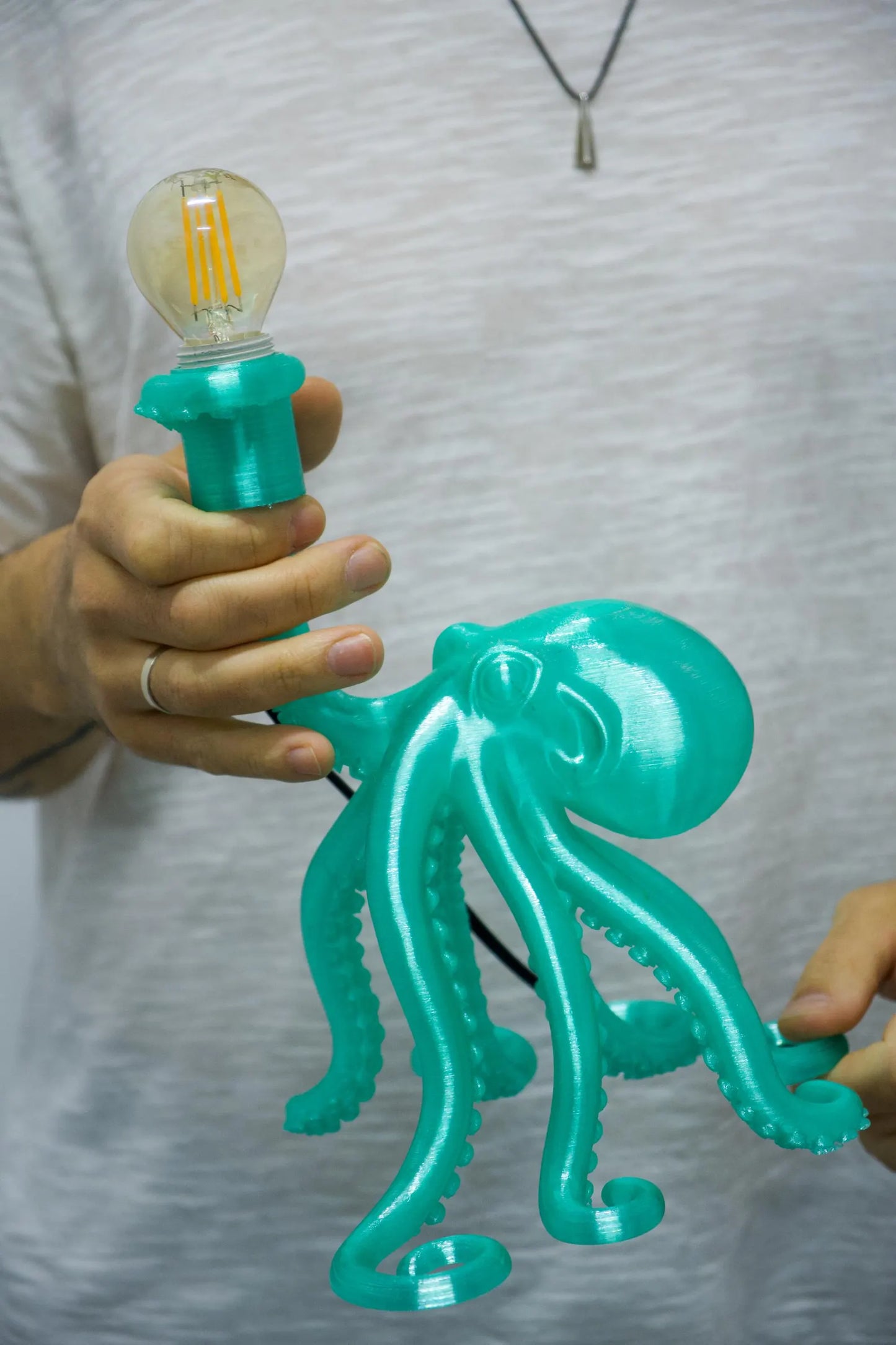 Octopus Table Lamp – Ocean-Inspired Sculptural Desk Light