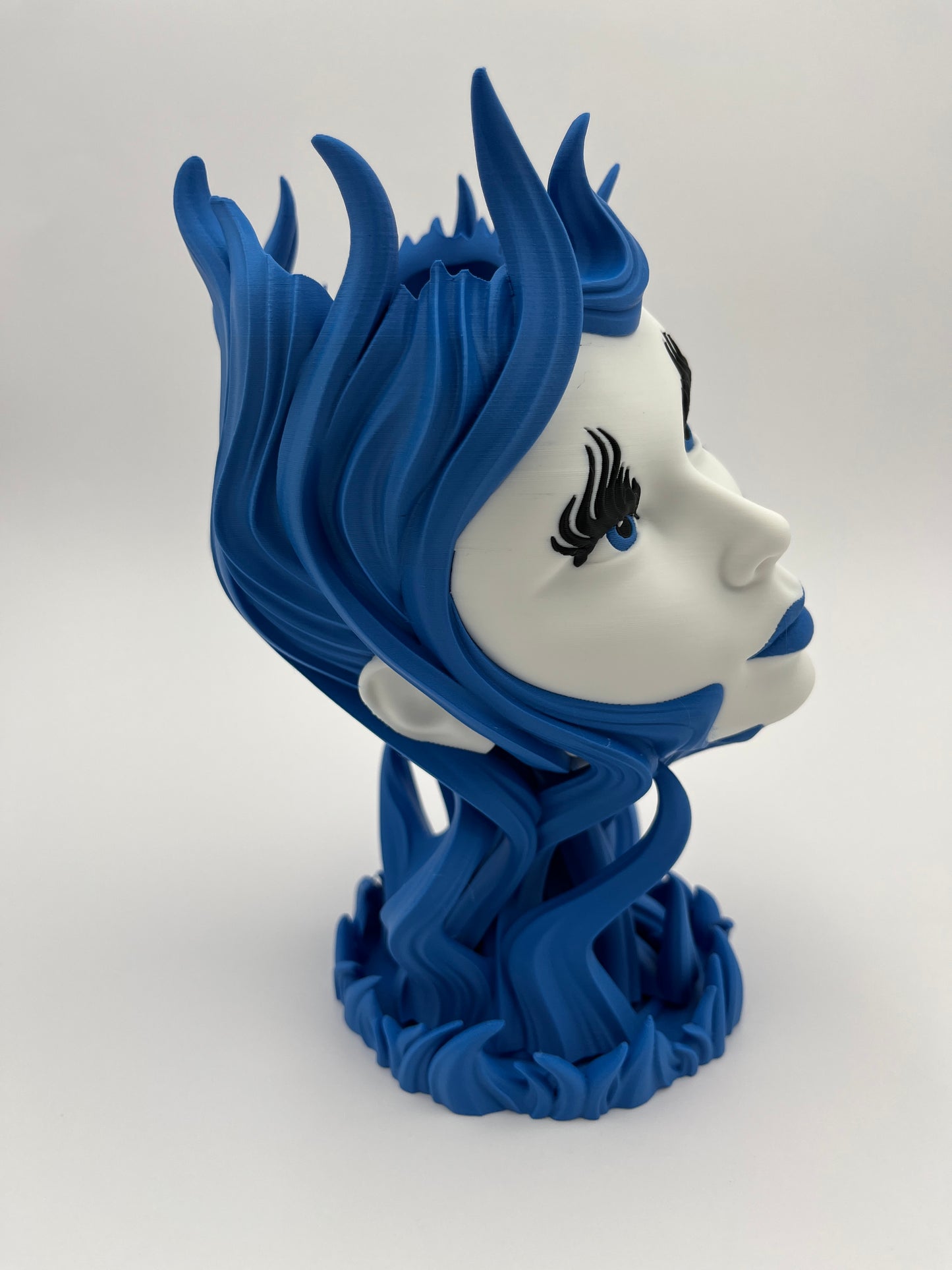 Fluida Blue Flame Enchantress Bust – Fantasy Art Sculpture Figurine