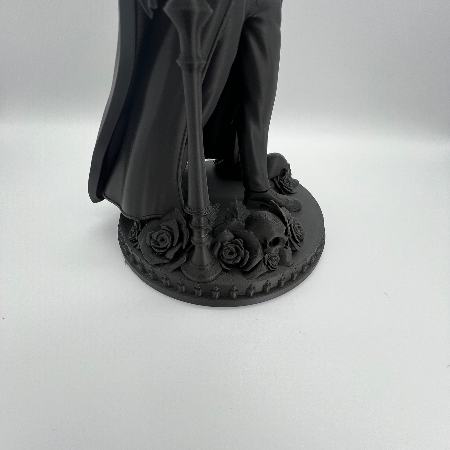 Dracula Statue – Matte Charcoal Black