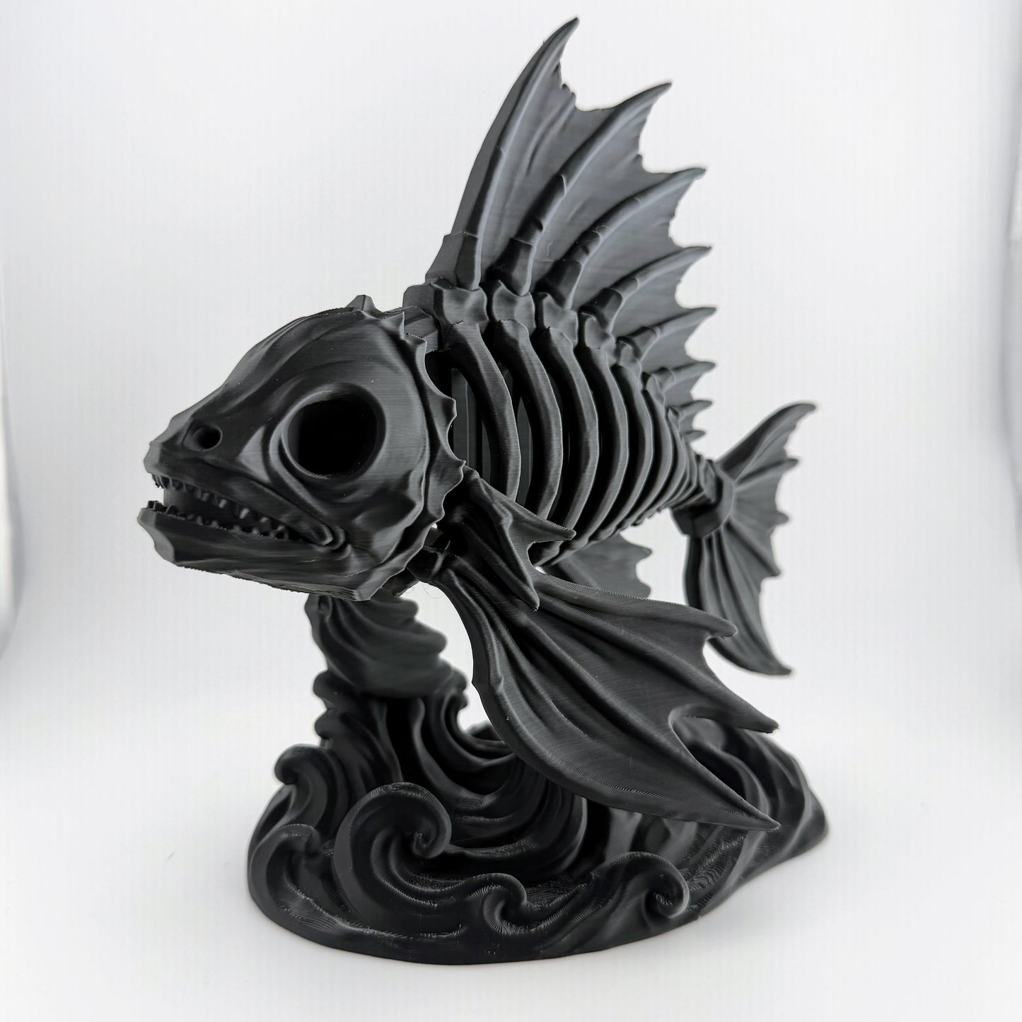 Abyssal Bonefish – Gothic Skeleton Fish Ocean Decor Statue