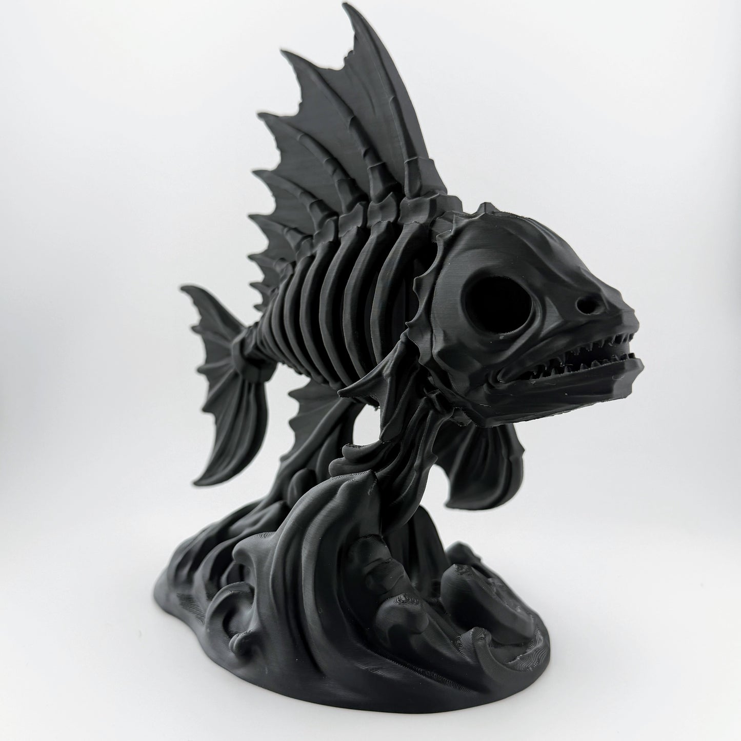 Abyssal Bonefish – Gothic Skeleton Fish Ocean Decor Statue