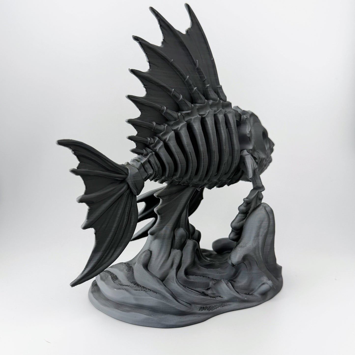 Abyssal Bonefish – Gothic Skeleton Fish Ocean Decor Statue
