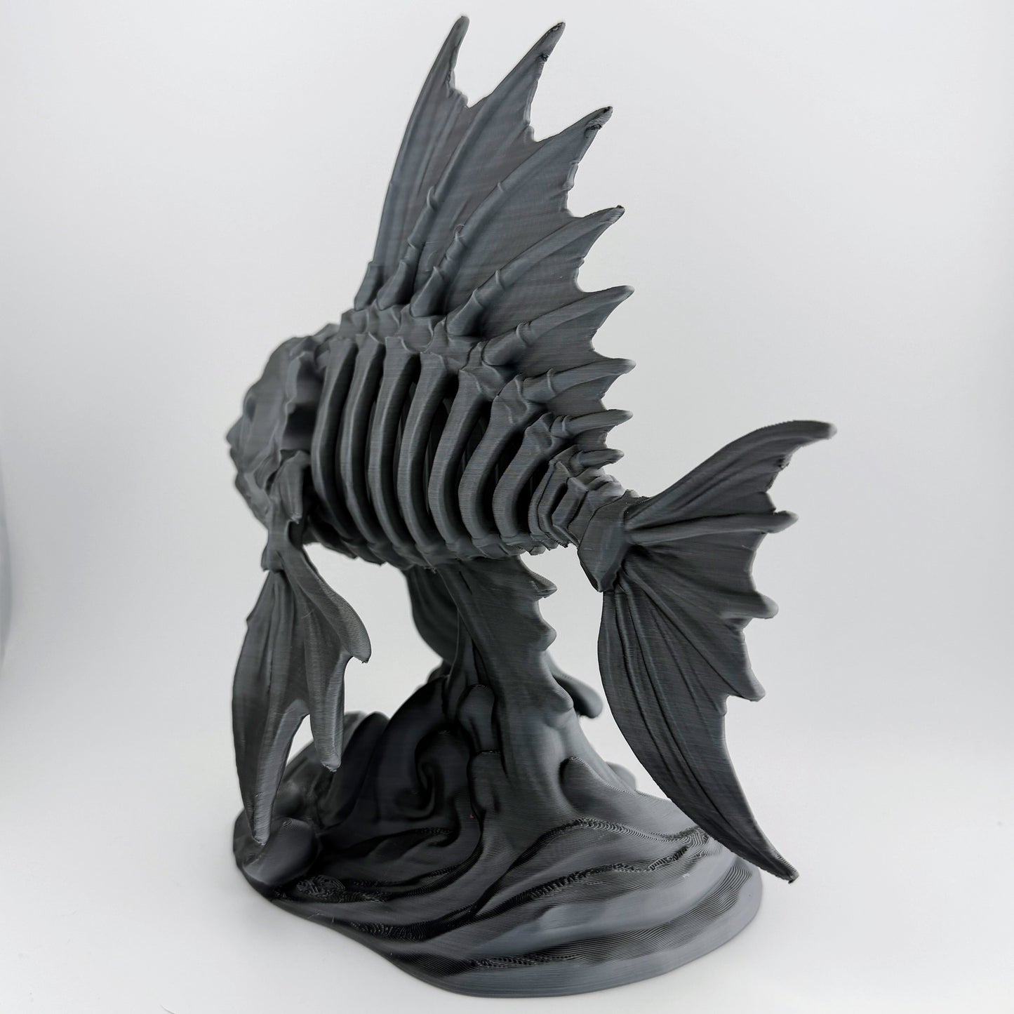 Abyssal Bonefish – Gothic Skeleton Fish Ocean Decor Statue