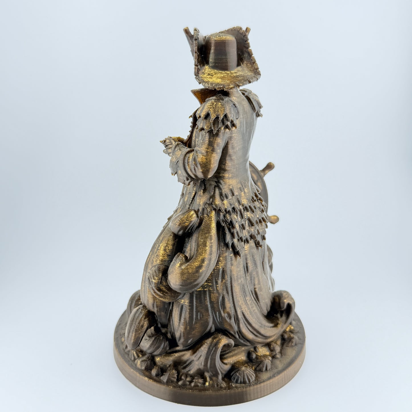 Undead Pirate Captain – Gothic Nautical Décor Statue