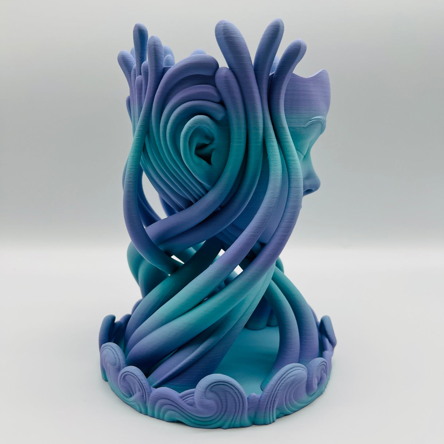 Dreamwave Muse Abstract Head Planter with Drip Tray