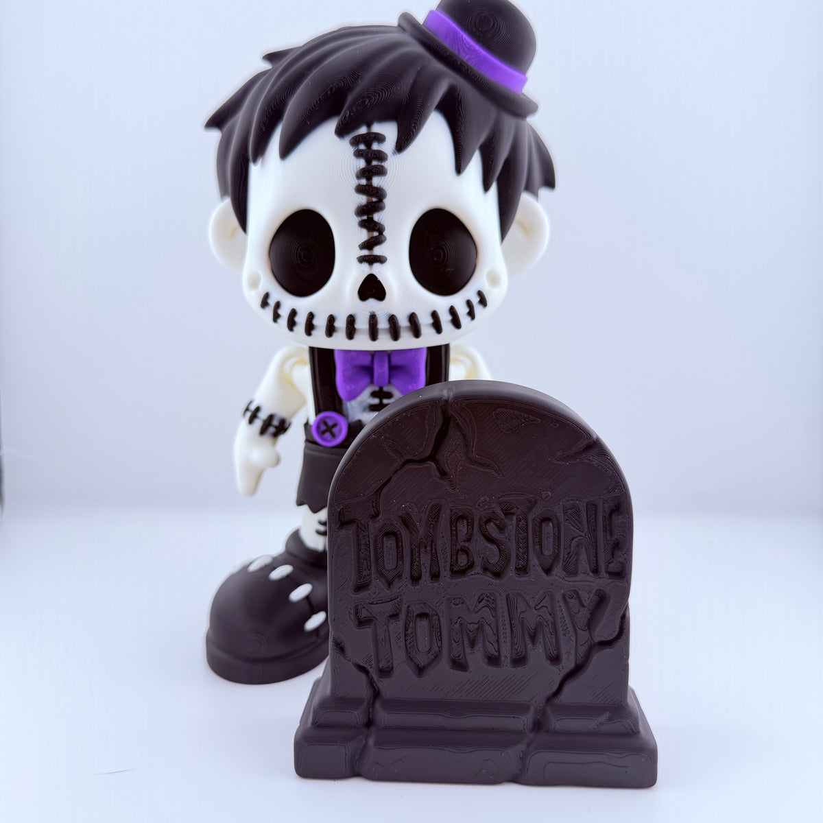 Tombstone Tommy Super-Sized – Creepy Gothic Character with Tombstone
