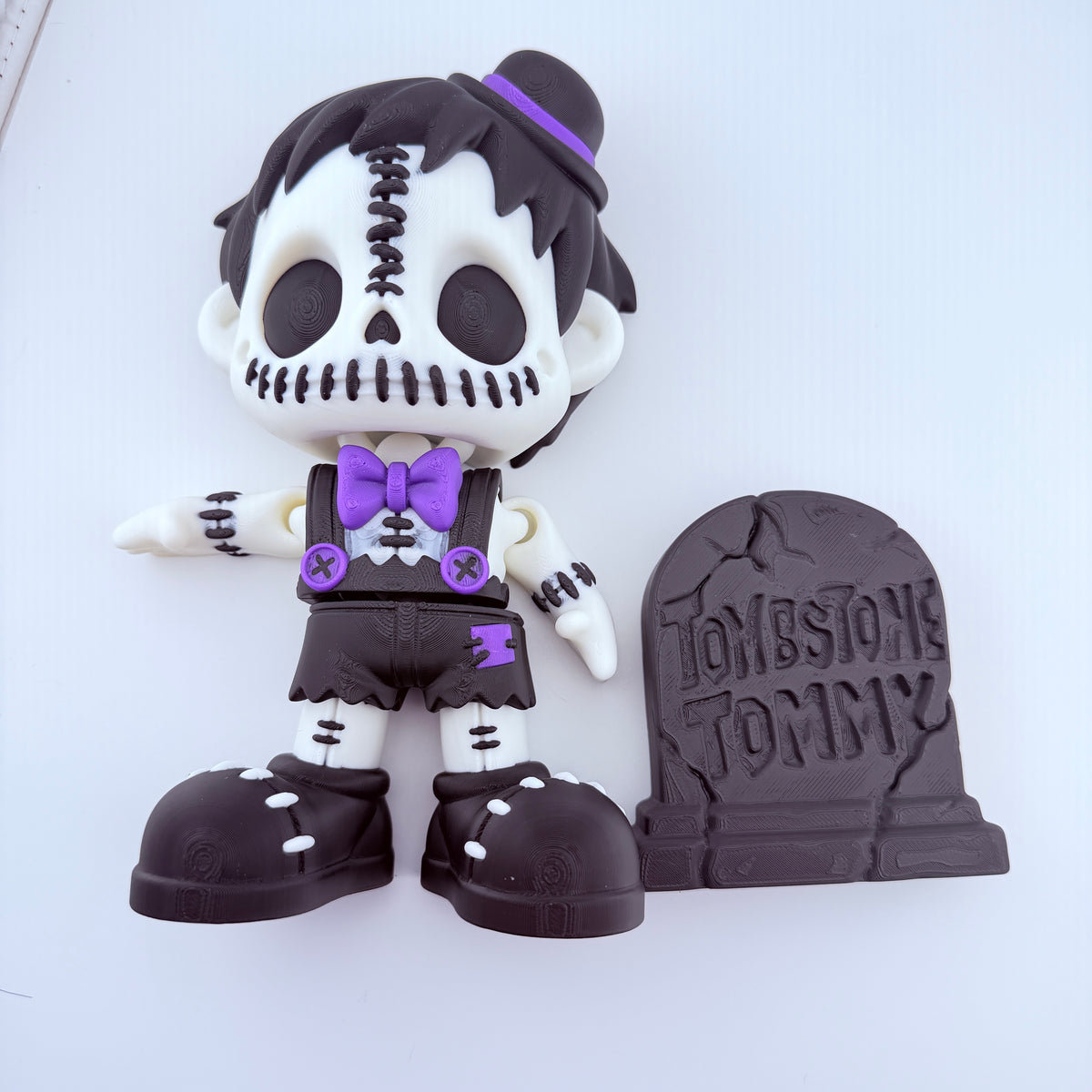 Tombstone Tommy Super-Sized – Creepy Gothic Character with Tombstone