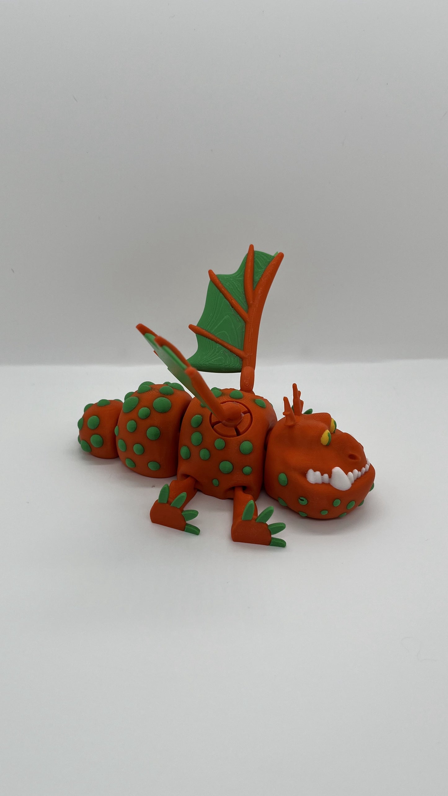 Meatlug Fan Art Figurine – 3D Printed Dragon with Flexible Joints, Bright Colors