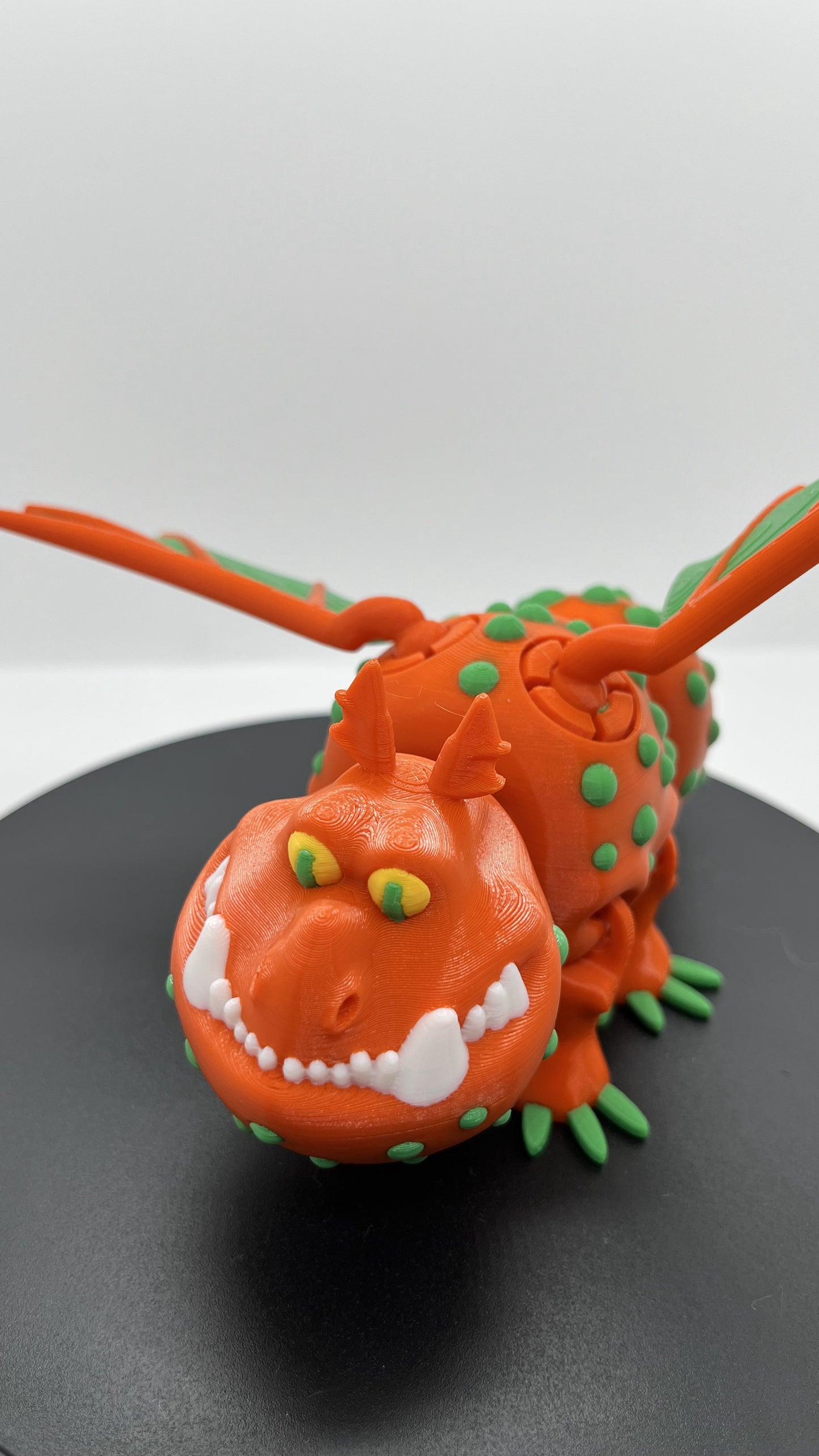 Meatlug Fan Art Figurine – 3D Printed Dragon with Flexible Joints, Bright Colors