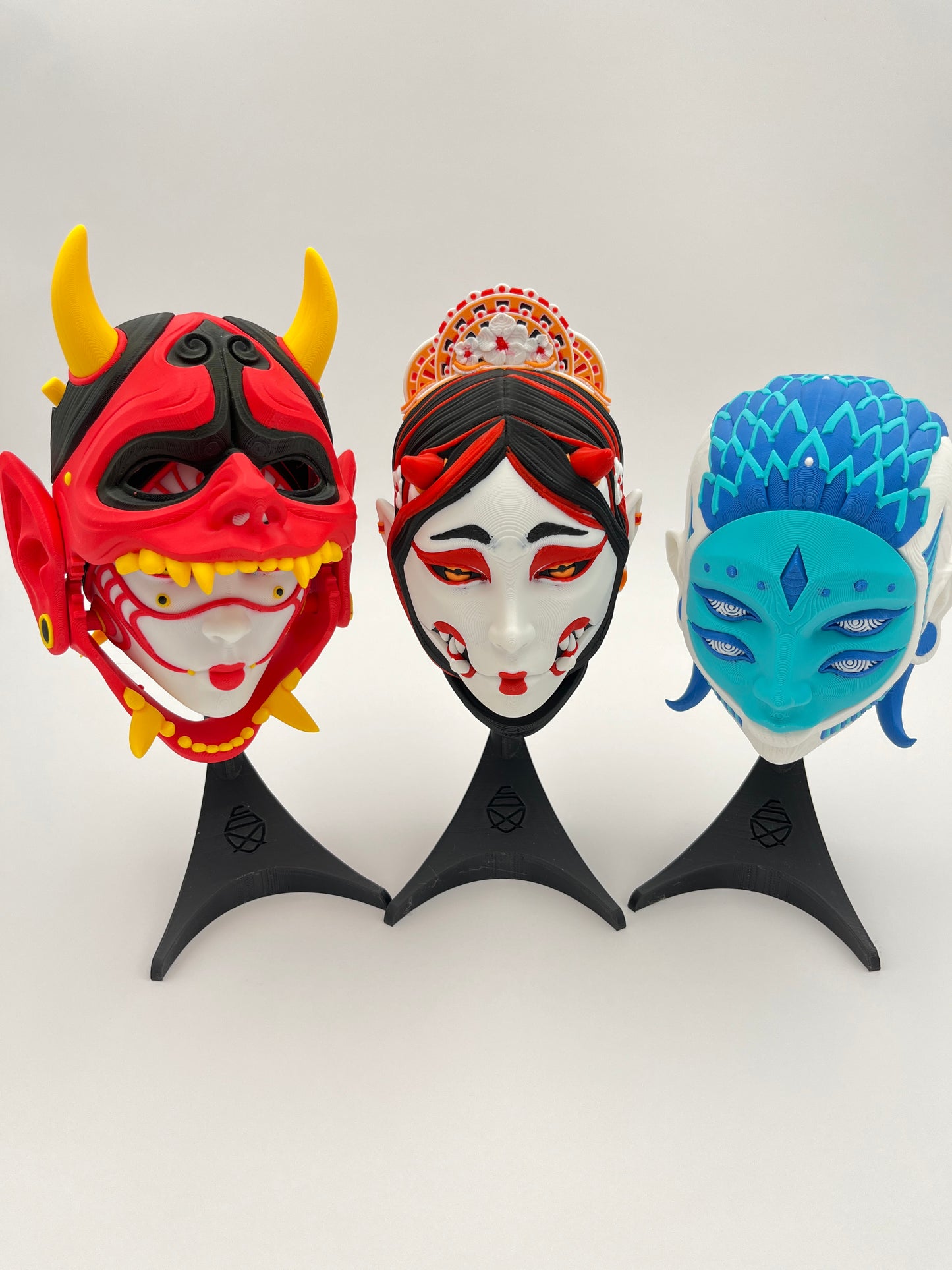 KUCHISAKE Wall Mask – Oni-Inspired Geisha Mask (Wall or Table Display)