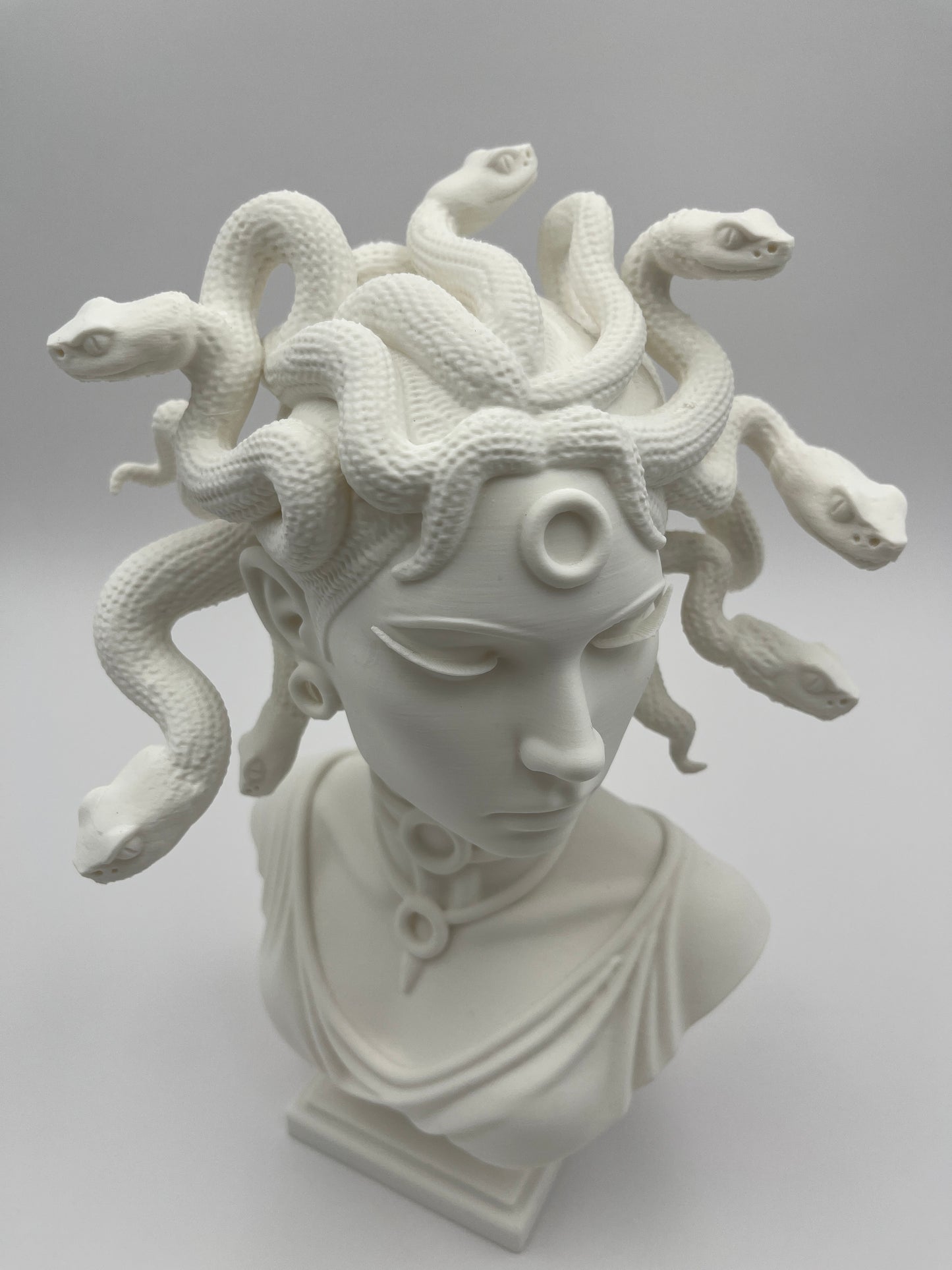 Medusa Bust – Mythic Shelf Sculpture