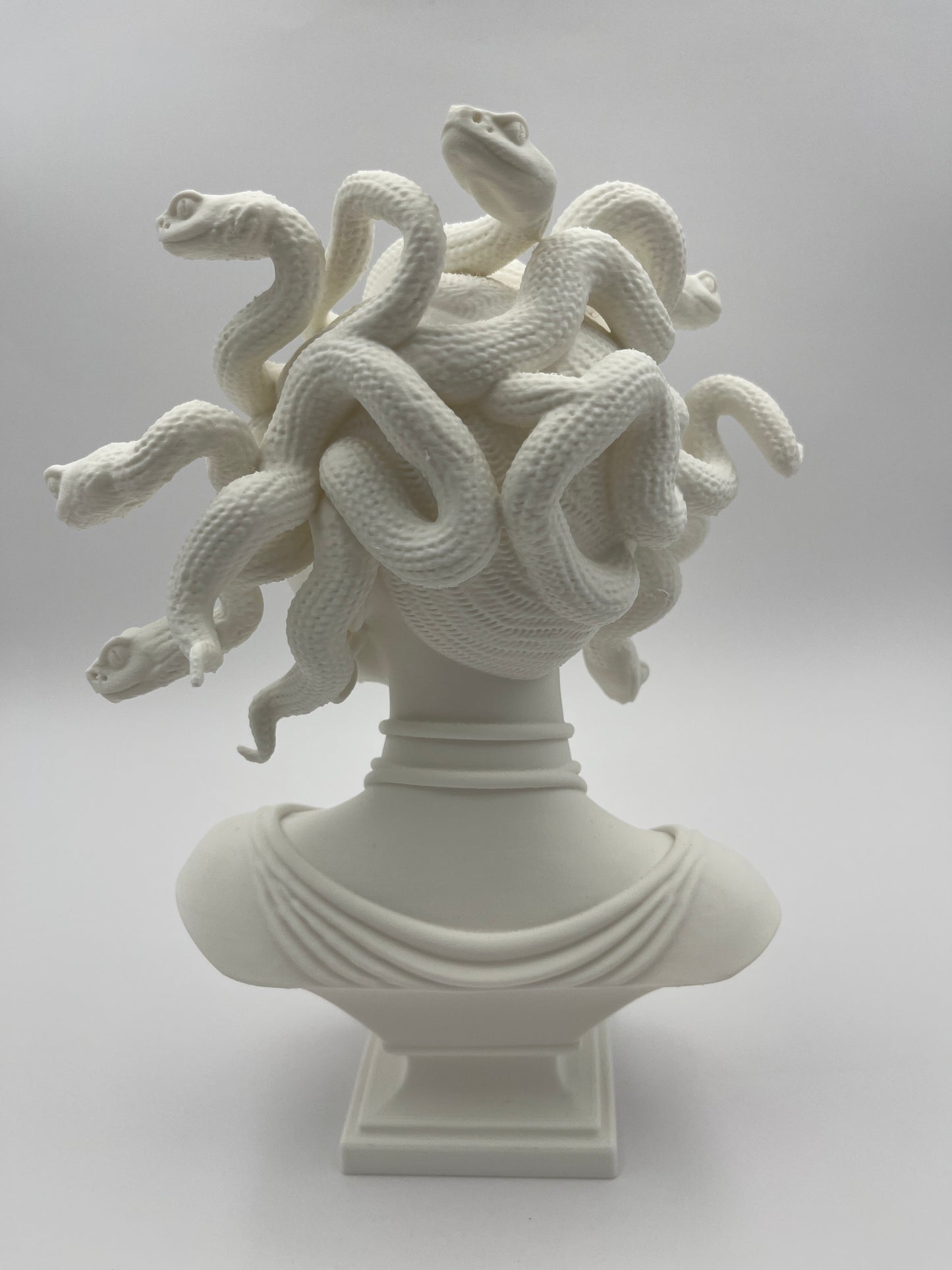 Medusa Bust – Mythic Shelf Sculpture