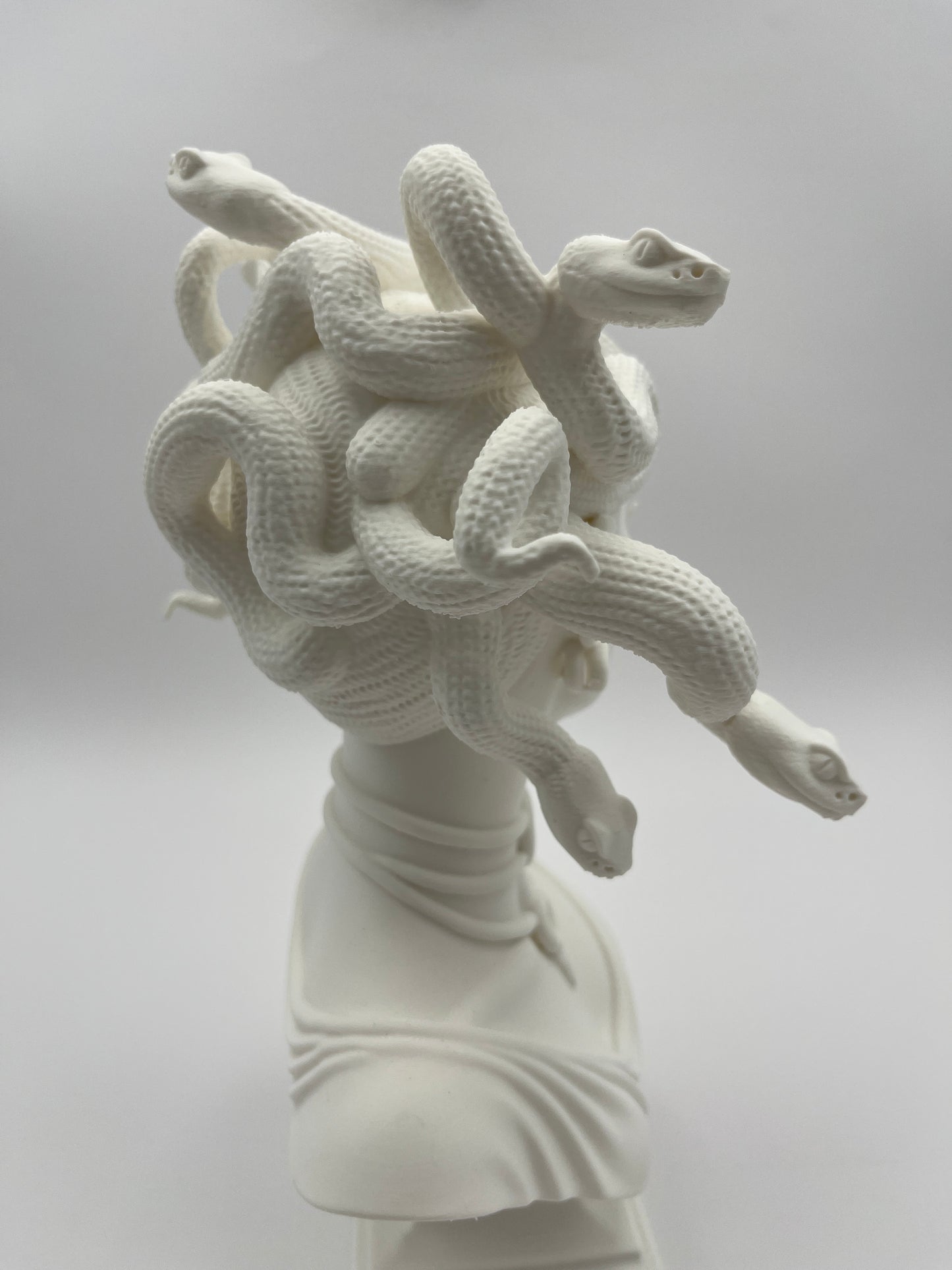 Medusa Bust – Mythic Shelf Sculpture