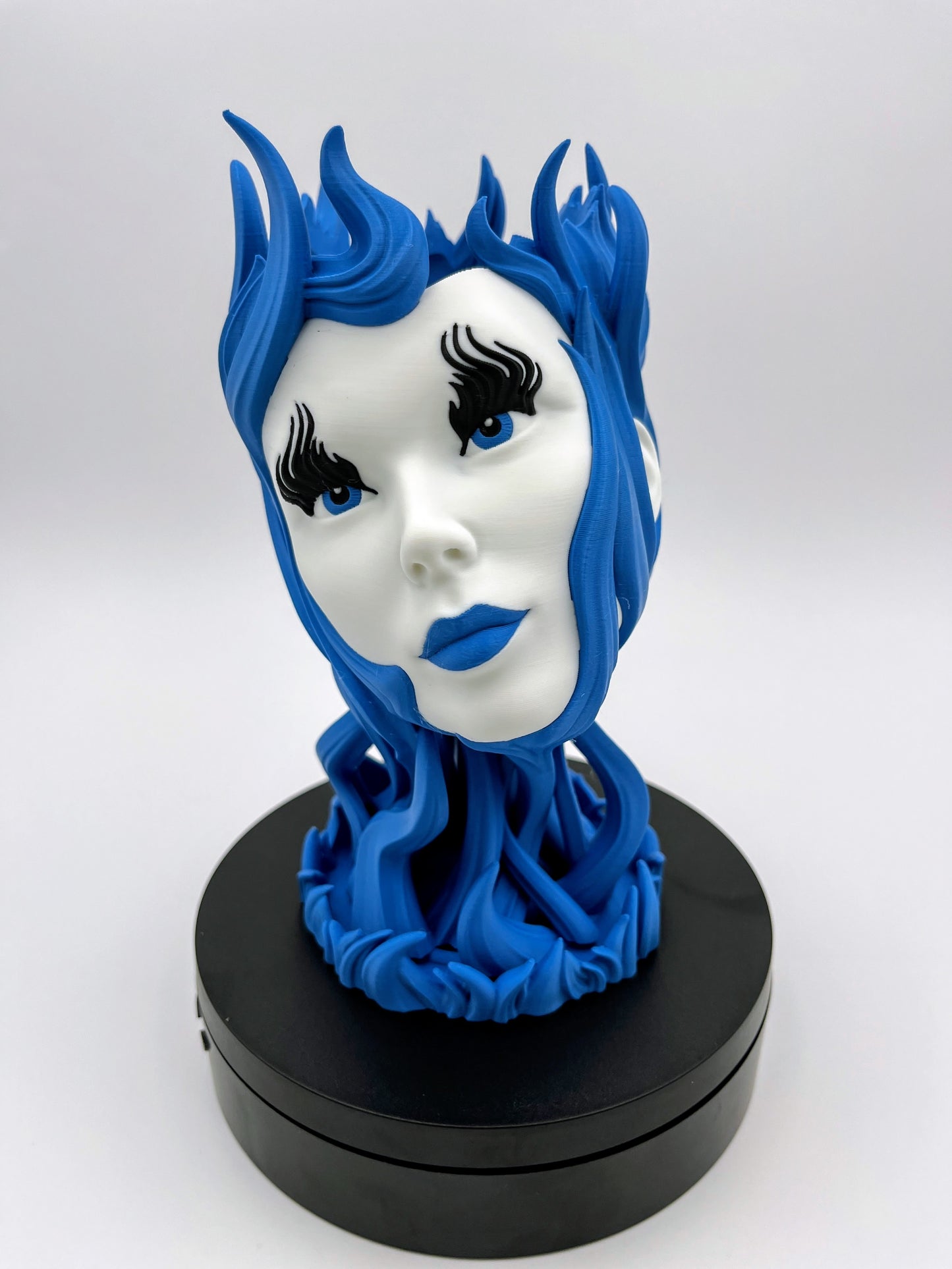 Fluida Blue Flame Enchantress Bust – Fantasy Art Sculpture Figurine