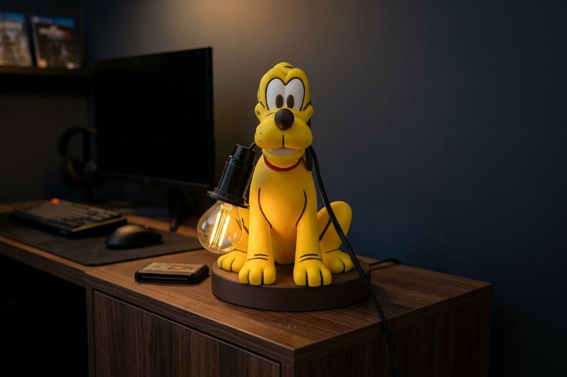 Playful Yellow Dog Table Lamp – Cartoon-Inspired Desk Light