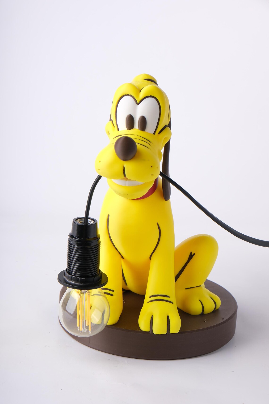 Playful Yellow Dog Table Lamp – Cartoon-Inspired Desk Light