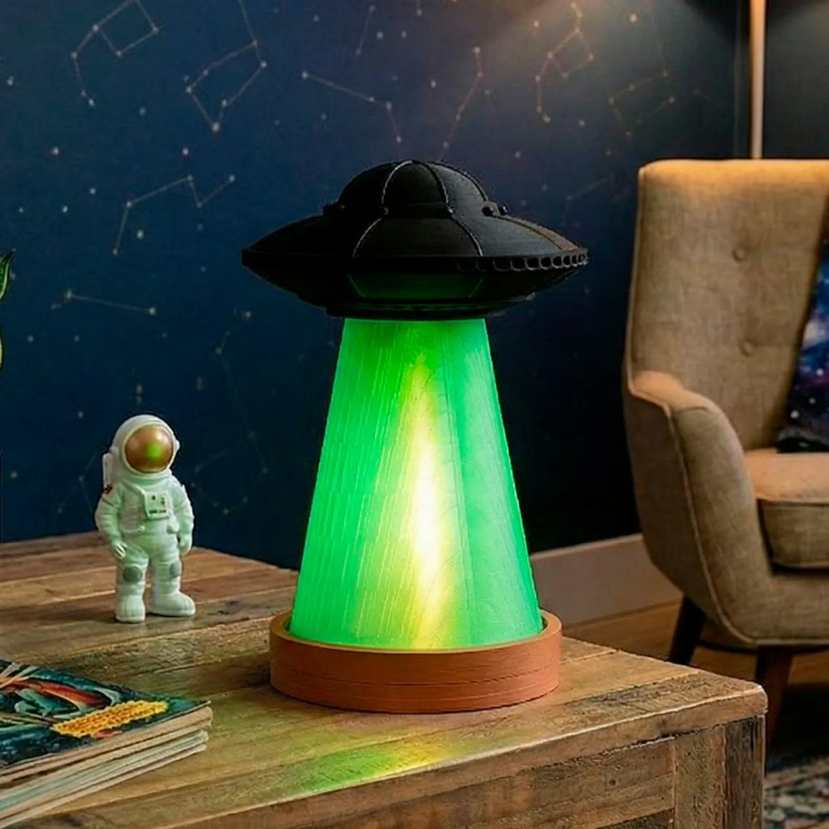 UFO Abduction Beam Table Lamp – Sci-Fi Ambient Light