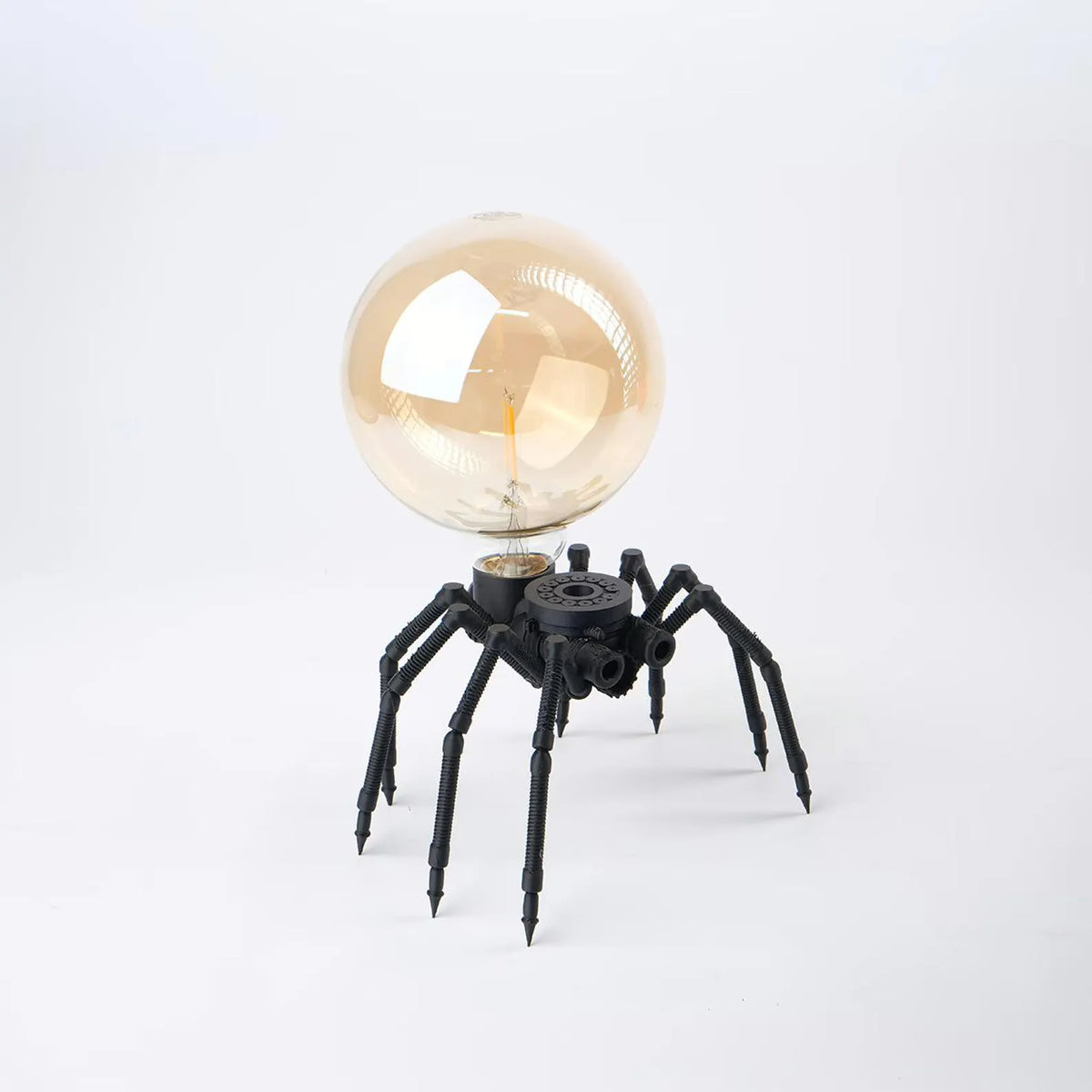 Web keeper Spider Bot Table Lamp – Gothic Arachnid Accent Light