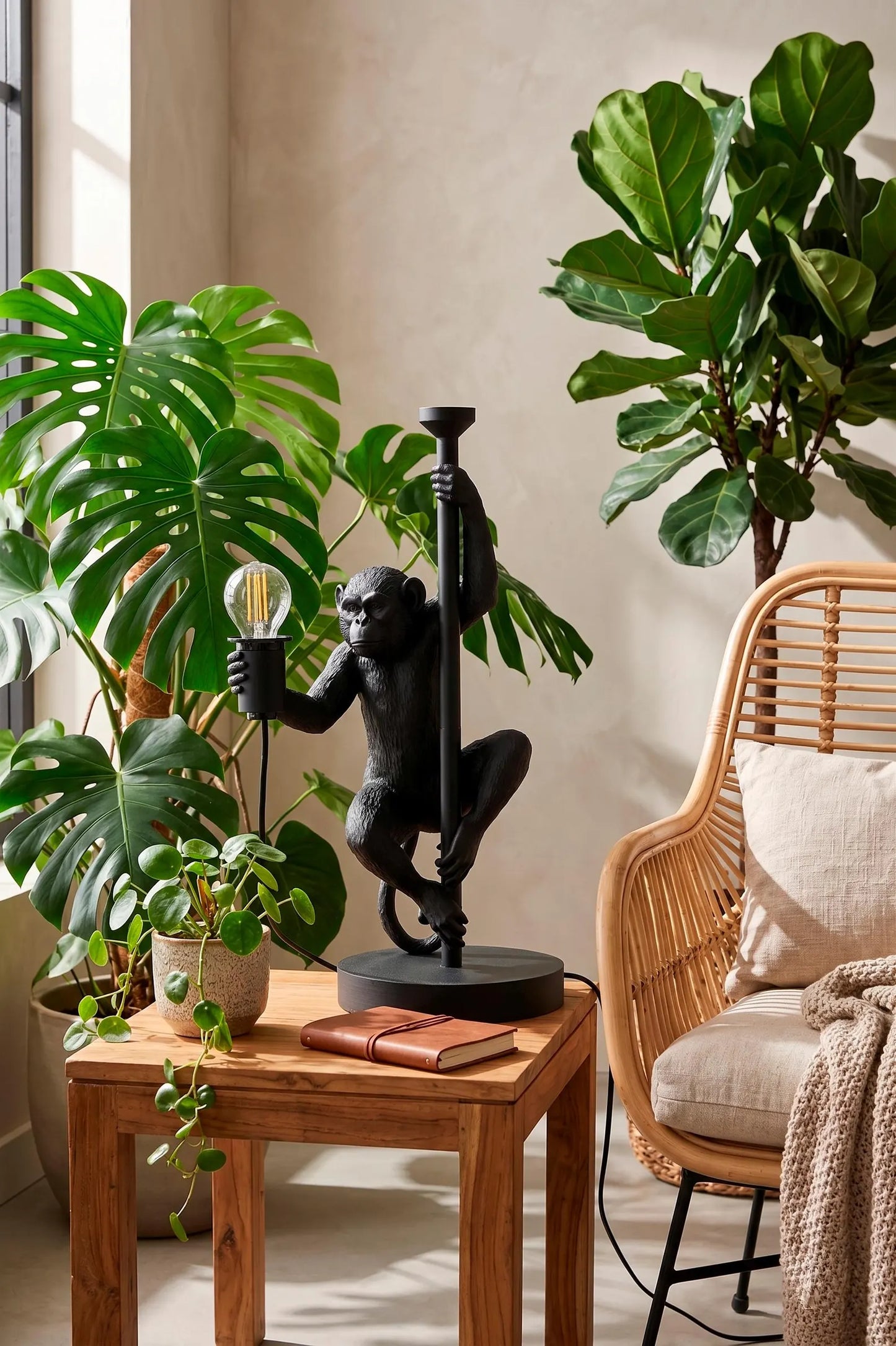 Climbing Monkey Table Lamp – Jungle Animal