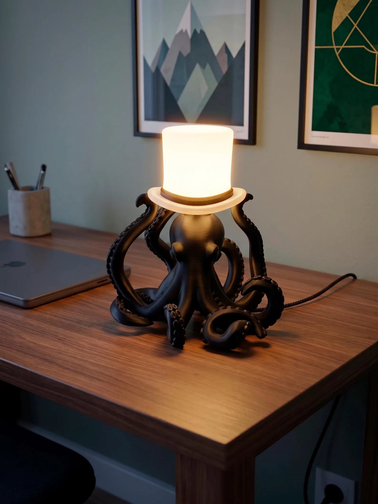 Octopus Table Lamp – Animal Desk Lamp, 3D Printed Sculptural Lighting