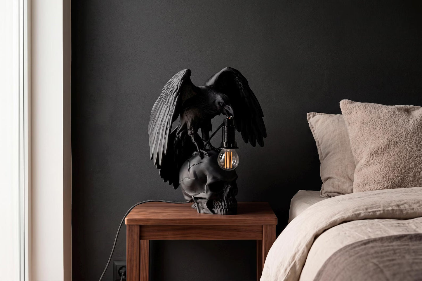 Raven Skull Table Lamp – Gothic Raven Desk Light