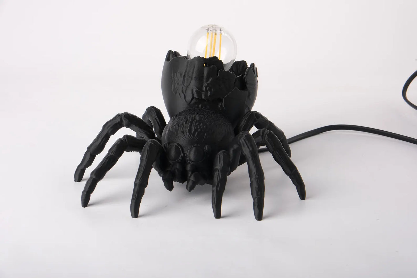 Spider Table Lamp – Gothic Sculptural Desk Light