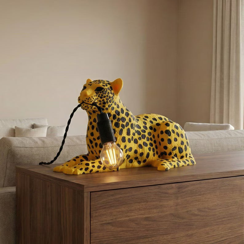 Leopard Table Lamp – Playful Safari Desk Lighting