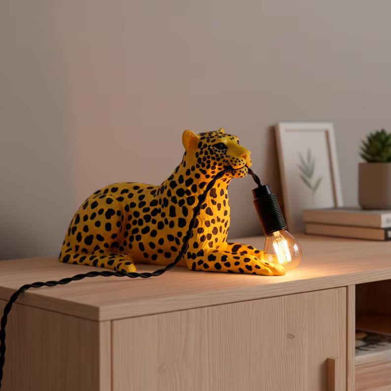 Leopard Table Lamp – Playful Safari Desk Lighting
