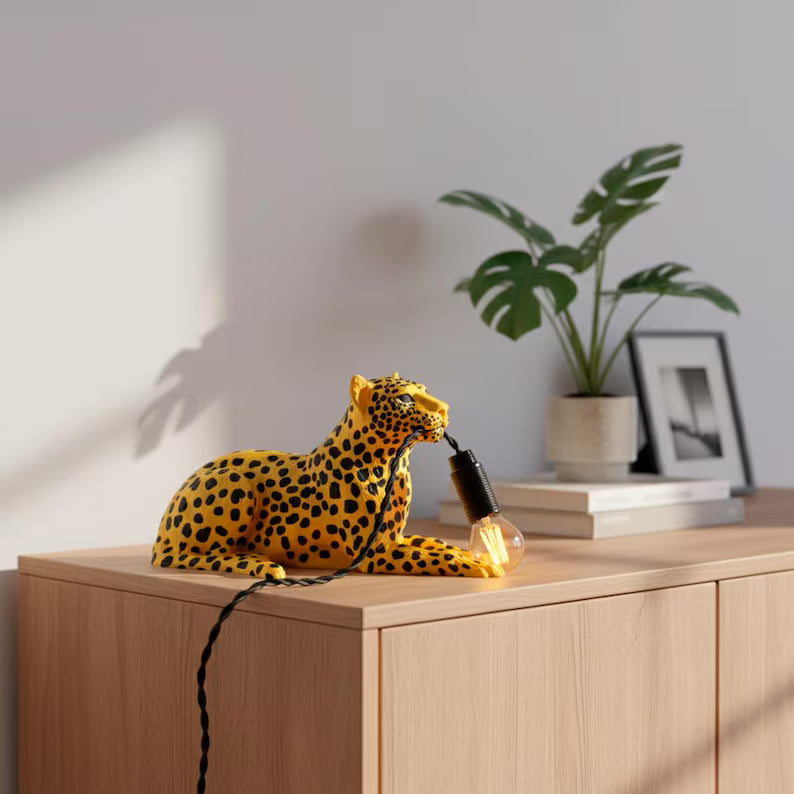 Leopard Table Lamp – Playful Safari Desk Lighting
