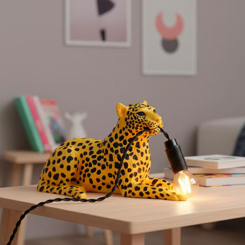 Leopard Table Lamp – Playful Safari Desk Lighting