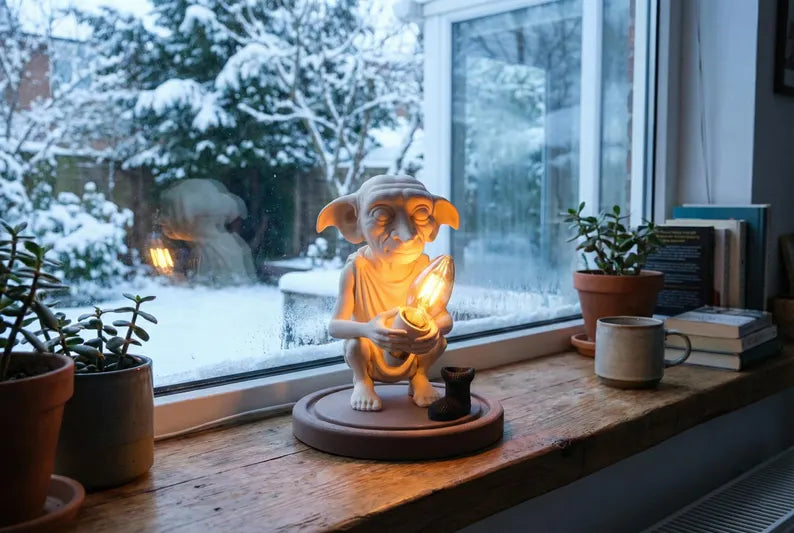 Fantasy Guardian Table Lamp – Magical Creature Desk Light