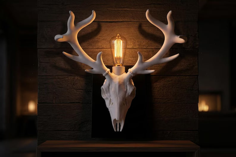 Deer Skull Wall Lamp – Gothic Antler Sconce, Dark Woodland Decor, Handcrafted Sculptural Lighting
